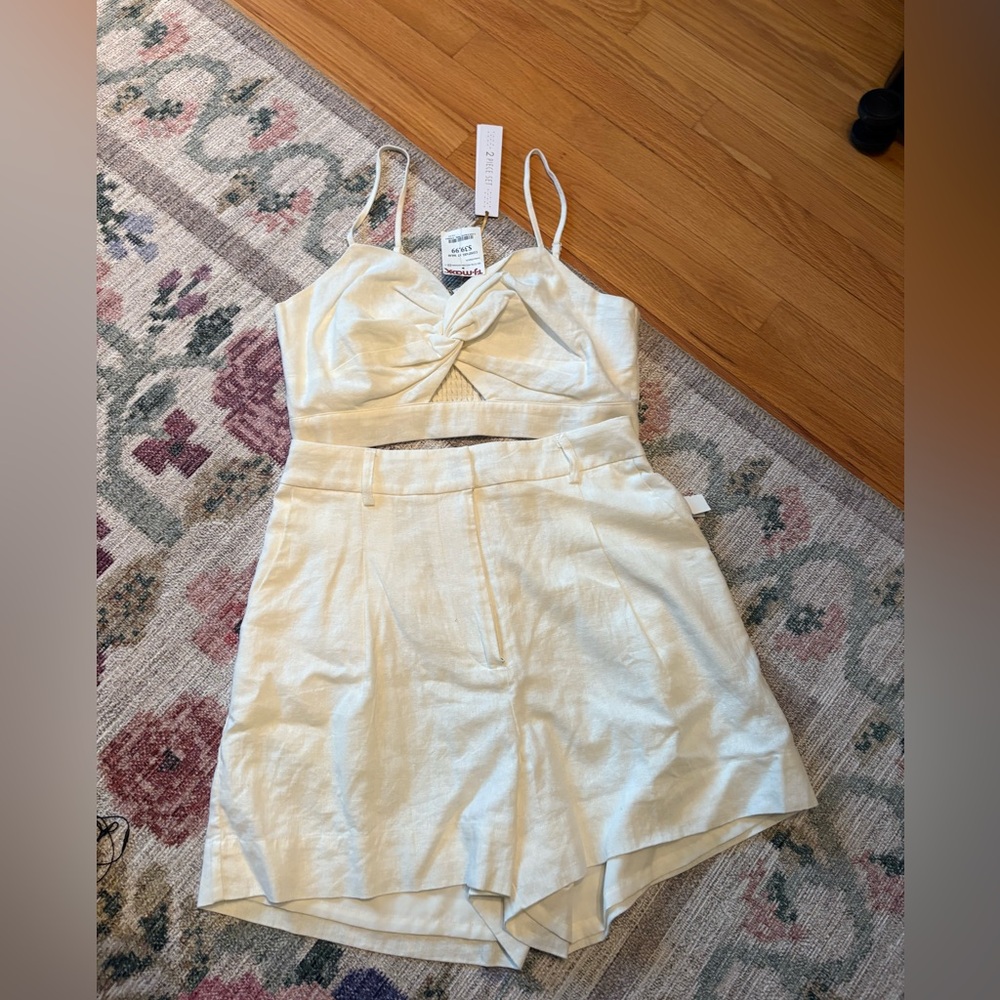 House of Harlow 1960 White Matching Set
